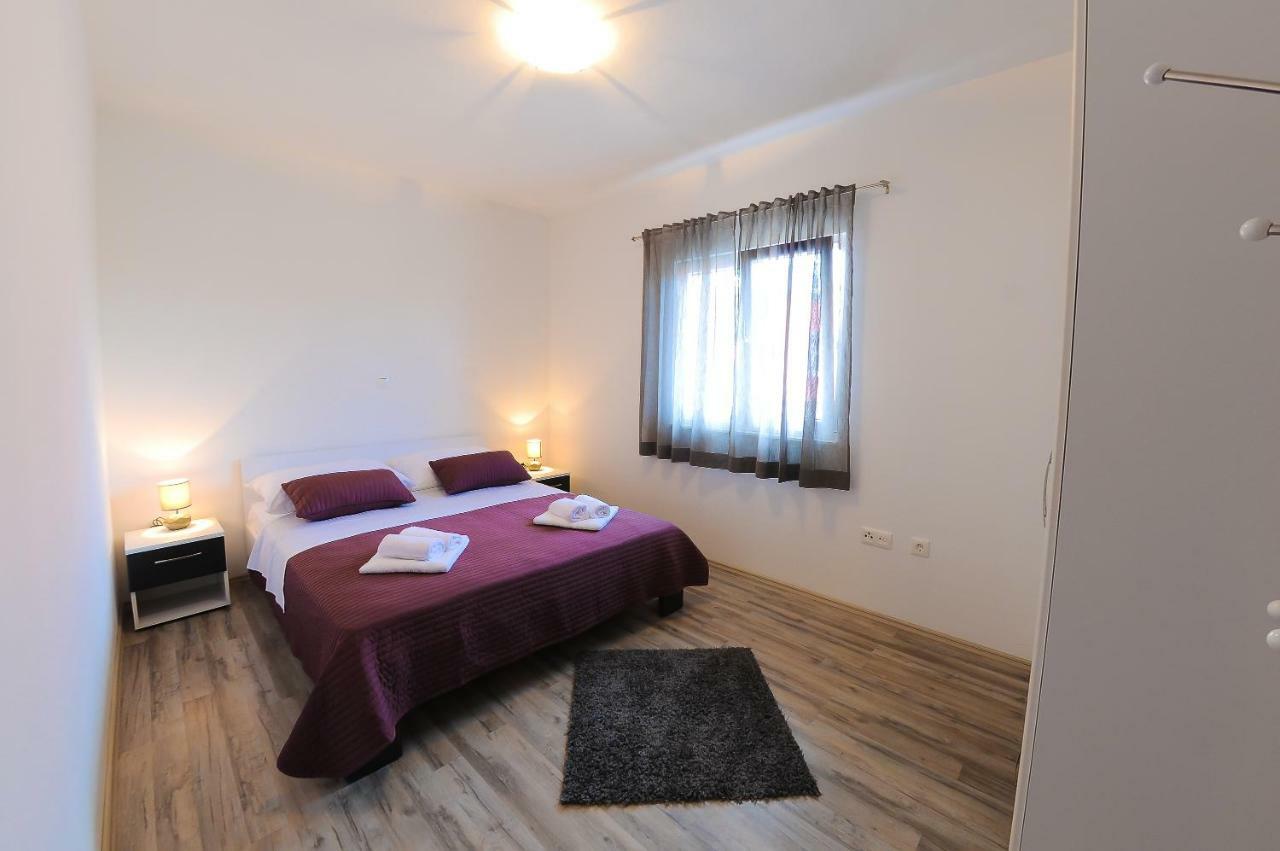 Apartment Petar Kaštela Exterior foto