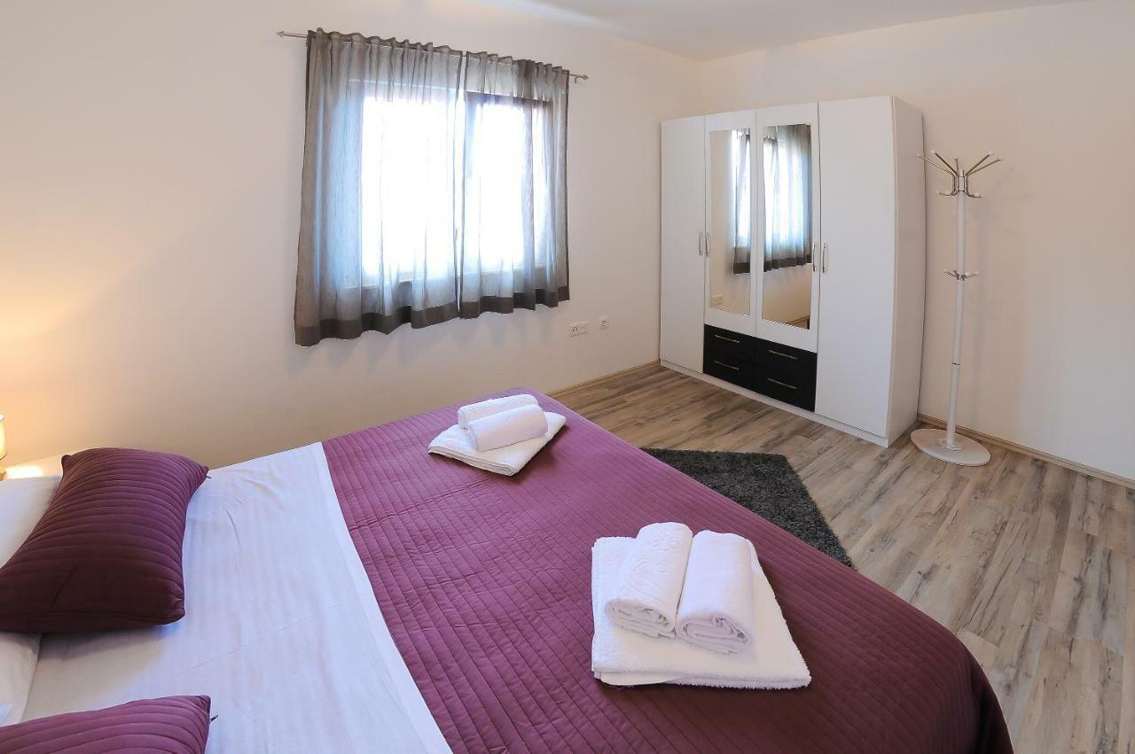 Apartment Petar Kaštela Exterior foto